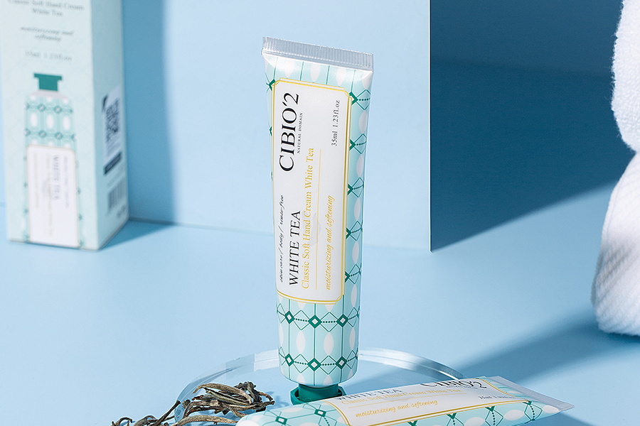 White tea hand cream